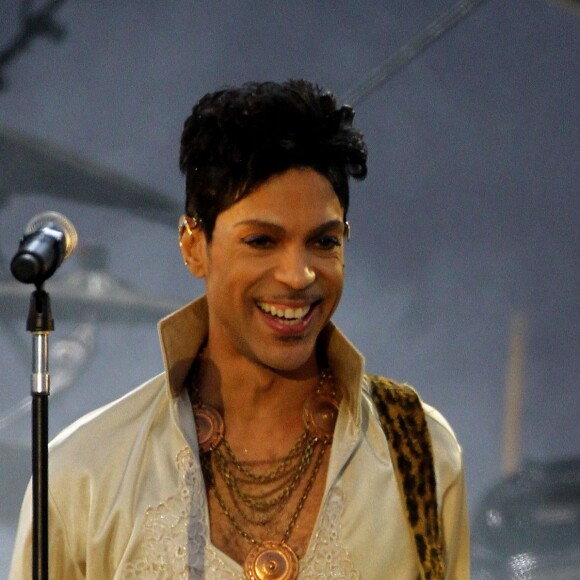 Prince sur scène lors du Hop Farm Festival, le 3 juillet 2011