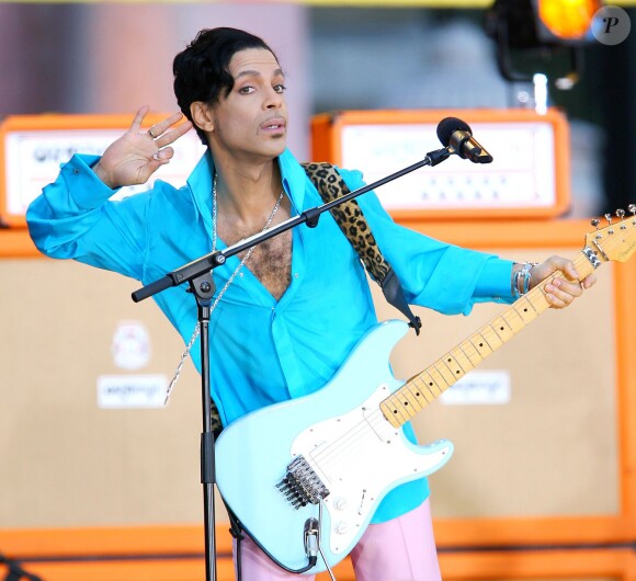 Prince en concert pour l'émission Good Morning America à New York, le 16 juin 2006