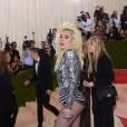 Lady Gaga - MET Gala 2016, vernissage de l'exposition "Manus x Machina" au Metropolitan Museum of Art. New York, le 2 mai 2016.