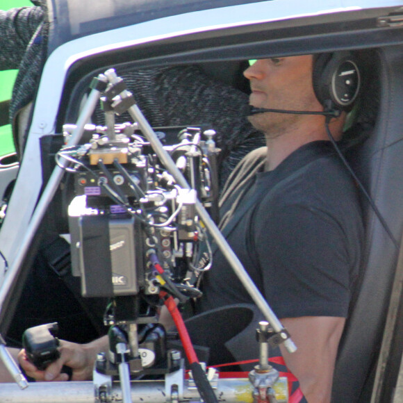 Jamie Dornan tourne un crash d'hélicoptère pour Fifty Shades Darker à Burnaby, le 2 mai 2016.