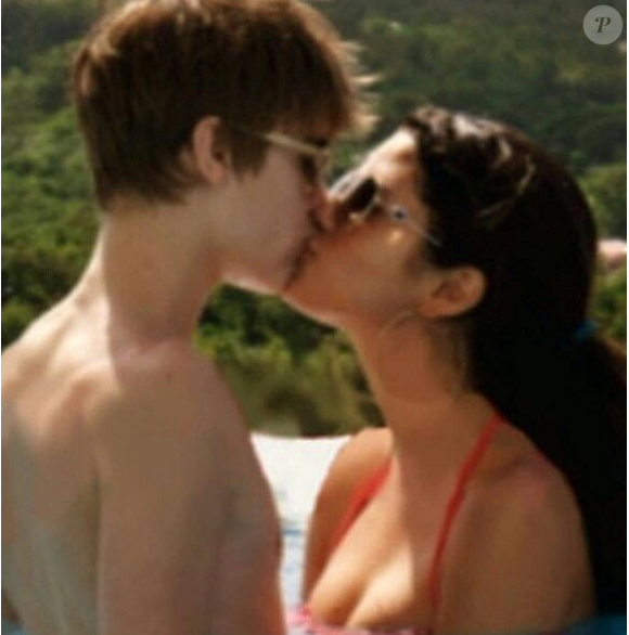 Justin Bieber a publié une photo souvenir de son couple avec Selena Gomez, sur sa page Instagram au mois de mars 2016.