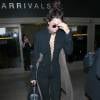 Kendall Jenner arrive à l'aéroport de Los Angeles, le 21 avril 2016.