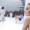 Lily-Rose Depp au défilé de mode "Chanel", collection prêt-à-porter printemps-été 2016, au Grand Palais à Paris. Le 6 octobre 2015