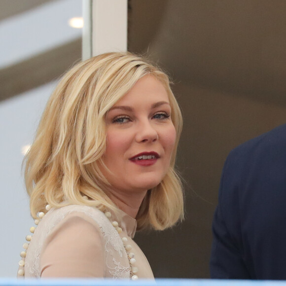 Kirsten Dunst au cocktail des membres du jury du 69ème festival international du film de Cannes à l'hôtel Martinez le 10 mai 2016
