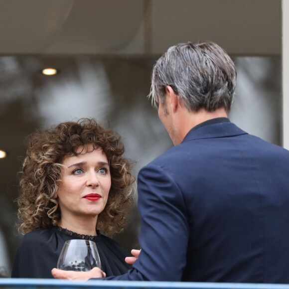 Valeria Golino et Mads Mikkelsen au cocktail des membres du jury du 69ème festival international du film de Cannes à l'hôtel Martinez le 10 mai 2016