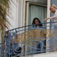 Kirsten Dunst, membre du jury du 69ème festival international du film, pose sur le balcon de l'hôtel Martinez à Cannes le 10 mai 2016.