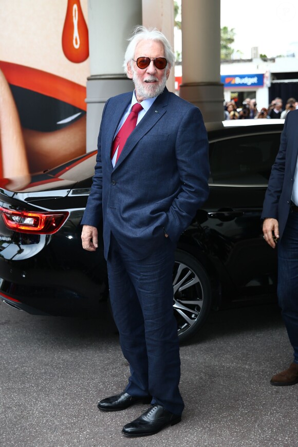 Donald Sutherland arrive au dîner des membres du jury du 69ème festival international du film de Cannes à l'hôtel Martinez le 10 mai 2016.