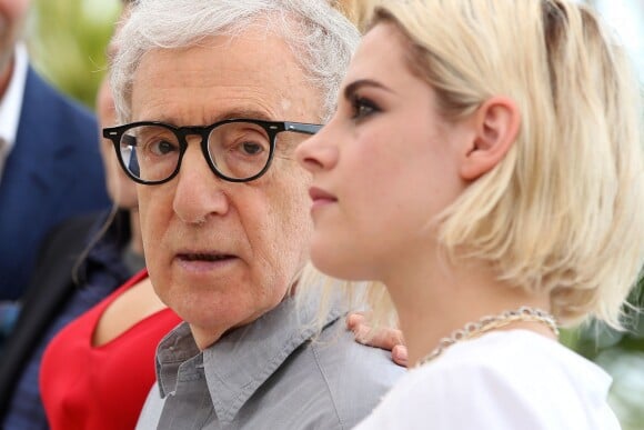 Woody Allen et Kristen Stewart - Photocall du film "Café Society" lors du 69e Festival International du Film de Cannes le 11 mai 2016. © Borde-Moreau/Bestimage