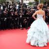 Blake Lively - Montée des marches du film "Ma Loute" lors du 69ème Festival International du Film de Cannes. Le 13 mai 2016