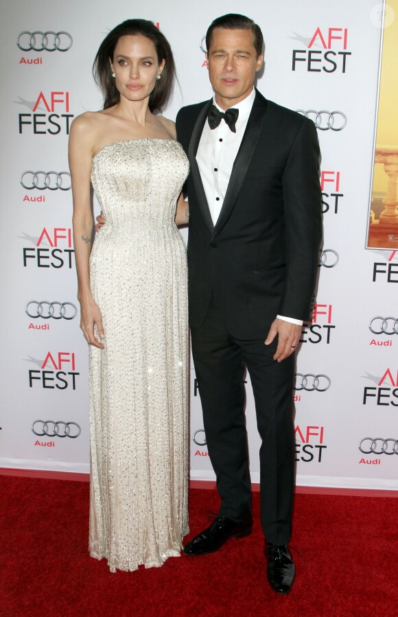 Brad Pitt et sa femme Angelina Jolie à l' Avant-première du film "By the Sea" lors du gala d'ouverture de l'AFI Fest à Hollywood, le 5 novembre 2015.