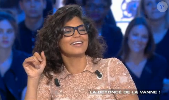 Nawell Madani, dans Salut les terriens sur Canal+, le samedi 14 mai 2016.