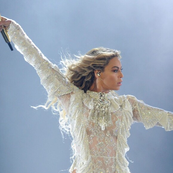 Beyonce donne un concert dans le cadre de son Formation World Tour au Rose Bowl de Pasadena, le 14 mai 2016