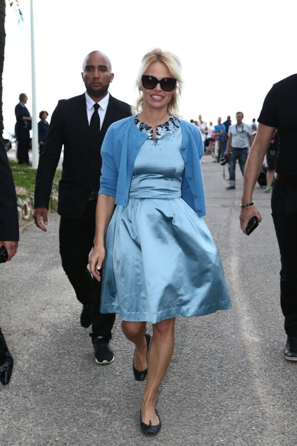 Pamela Anderson à Cannes pour l'association Sea Shepherd le 14 mai 2016