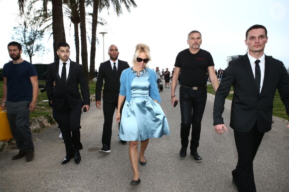 Pamela Anderson à Cannes pour l'association Sea Shepherd le 14 mai 2016