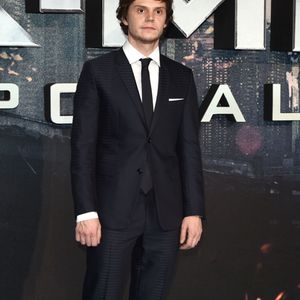 Evan Peters à la Première du film "X-Men: Apocalypse" à Londres le 9 mai 2016.