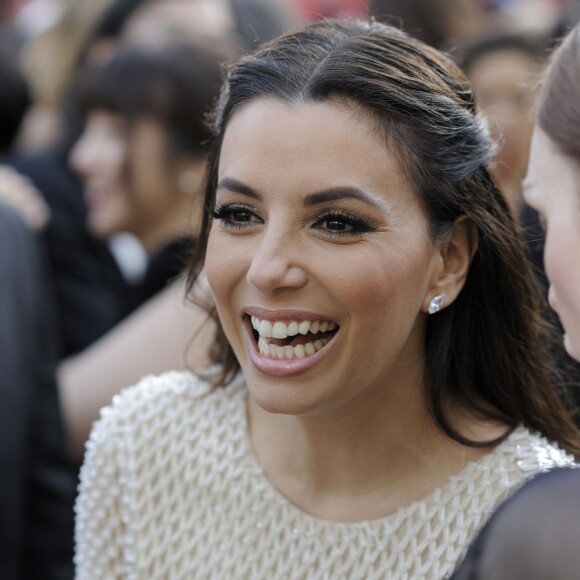 Eva Longoria - Arrivées à la montée des marches du film "Café Society" pour l'ouverture du 69ème Festival International du Film de Cannes. Le 11 mai 2016