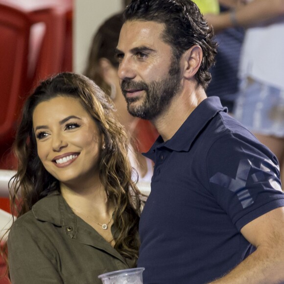 Eva Longoria et Jose Antonio Baston lors d'un match à Acapulco, au Mexique, le 26 février 2016