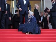 Helen Mirren chute à Cannes : L'actrice s'effondre encore sur le tapis rouge