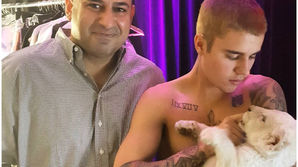 Justin Bieber joue la provoc' : Un lionceau affamé en coulisses de son concert