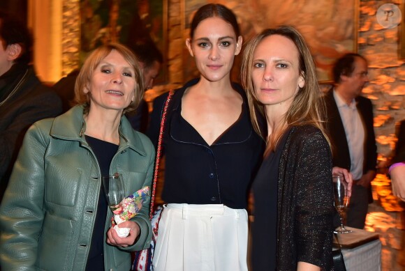 Exclusif - Muriel Coulin, Ariane Labed, Delphine Coulin à l'enregistrement de l'émission "On n'est pas couché" à la Villa Domergue lors du 69ème Festival International du Film de Cannes le 18 mai 2016. La bande a Laurent Ruquier a investi la superbe villa Domergue sur les hauteurs de Cannes, pour le tournage d'une émission spéciale sur le cinéma lors du 69ème Festival International du Film de Cannes. L’émission sera diffusée samedi soir 21 mai sur France 2. © Giancarlo Gorassini / Veeren / Bestimage 18/05/2016 - Cannes