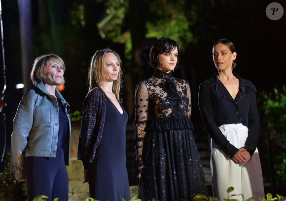 Exclusif - Muriel Coulin, Delphine Coulin, Soko (Stéphanie Sokolinski) et Ariane Labed à l'enregistrement de l'émission "On n'est pas couché" à la Villa Domergue lors du 69ème Festival International du Film de Cannes le 18 mai 2016. La bande a Laurent Ruquier a investi la superbe villa Domergue sur les hauteurs de Cannes, pour le tournage d'une émission spéciale sur le cinéma lors du 69ème Festival International du Film de Cannes. L’émission sera diffusée samedi soir 21 mai sur France 2. © Giancarlo Gorassini / Veeren / Bestimage 18/05/2016 - Cannes