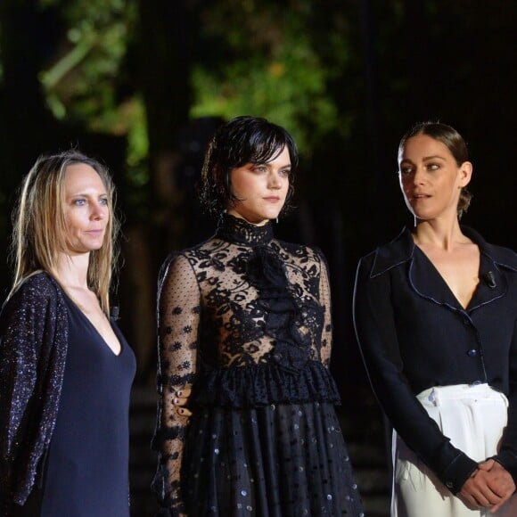 Exclusif - Muriel Coulin, Delphine Coulin, Soko (Stéphanie Sokolinski) et Ariane Labed à l'enregistrement de l'émission "On n'est pas couché" à la Villa Domergue lors du 69ème Festival International du Film de Cannes le 18 mai 2016. La bande a Laurent Ruquier a investi la superbe villa Domergue sur les hauteurs de Cannes, pour le tournage d'une émission spéciale sur le cinéma lors du 69ème Festival International du Film de Cannes. L’émission sera diffusée samedi soir 21 mai sur France 2. © Giancarlo Gorassini / Veeren / Bestimage 18/05/2016 - Cannes