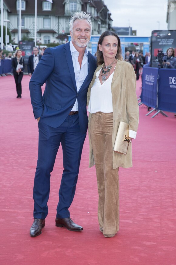 David Ginola et sa femme Coraline - Tapis rouge du film "Life" lors du 41ème Festival du film américain de Deauville, le 5 septembre 2015.