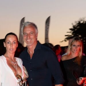 Semi-Exclusif - David Ginola et sa femme Coraline - People à la 3ème édition de la "Fight Night" à Saint-Tropez. Les plus grands noms de la Boxe Thaï et du Kick-Boxing mondiaux se sont affrontés sur le ring, au milieu de La Citadelle. Le 4 août 2015