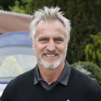 David Ginola : Des nouvelles rassurantes, il plaisante même sur Twitter !