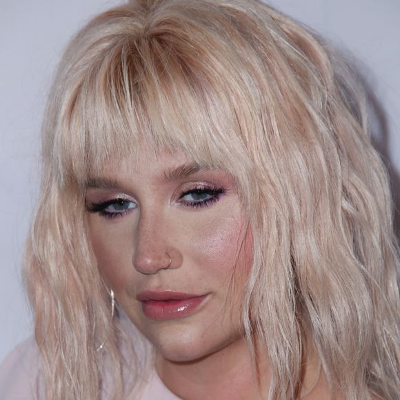 Kesha (Ke$ha) à la soirée de Gala de The Humane Society of the United States' to the Rescue aux Paramount Studios à Hollywood, le 7 mai 2016