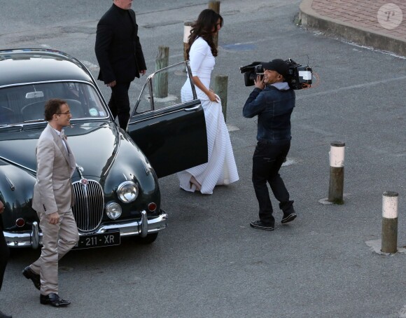 APRES LEUR CEREMONIE DE MARIAGE, JEAN-LUC DELARUE ET ANISSA KEHL ONT DINE AU CAFE DE LA CALE A SAUZON LE 12 MAI 2012.12/05/2012 - SAUZON
