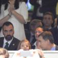  L'infante Sofia d'Espagne accompagnait son père le roi Felipe VI lors de la demi-finale de Ligue des Champions entre le Real Madrid et Manchester City le 4 mai 2016 au stade Santiago Bernadeu à Madrid. 