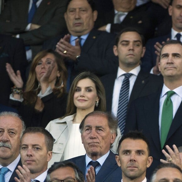 Letizia et Felipe VI d'Espagne lors de la finale de la Coupe du Roi au stade Vicente Calderon à Madrid le 22 mai 2016, entre le FC Barcelone et le FC Séville. © Future-Image via Bestimage