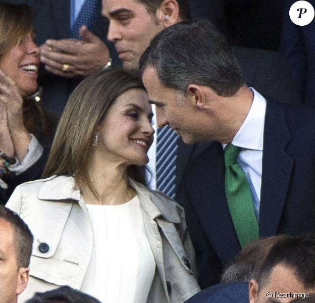 Letizia et Felipe VI d'Espagne lors de la finale de la Coupe du Roi au stade Vicente Calderon à Madrid le 22 mai 2016, entre le FC Barcelone et le FC Séville. © Future-Image via Bestimage