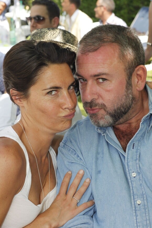 Alessandra Sublet et Emmanuel Maubert - Garden Party chez Babette de Rozières, élue personnalité populaire 2010 et prix Marianne de la poste avec timbre à son effigie. Le 27 juin 2010.