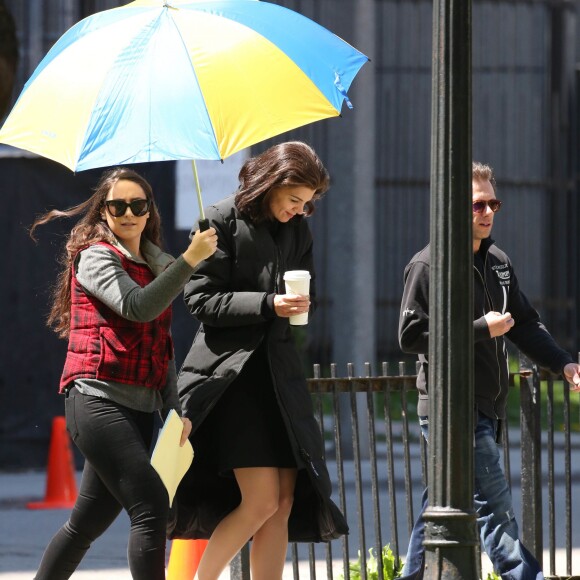Exclusif - Katie Holmes sur le tournage de la série TV "The Kennedys" à Toronto, le 17 mai 2016. © CPA/Bestimage