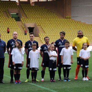 Le prince Albert II de Monaco participait le 24 mai 2016, avec son neveu Louis Ducruet, au match de foot caritatif opposant comme chaque année avant le Grand Prix de Monaco l'A.S. Star Team for Children et l'Association Mondiale des Pilotes de F1, au stade Louis-II. © Bruno Bebert / Bestimage