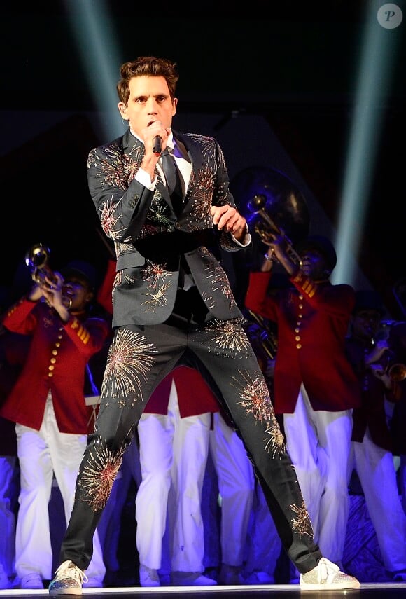 La superstar Mika en concert à l'AccorHotels Arena à Paris, le 27 mai 2016. © Coadic Guirec/Bestimage