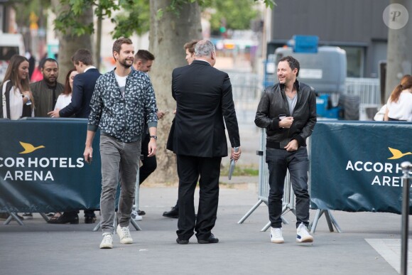 Exclusif - Marc-Olivier Fogiel et son mari François Roelants - Arrivée des people au concert de Mika à l'AccorHotels Arena à Paris, le 27 mai 2016.