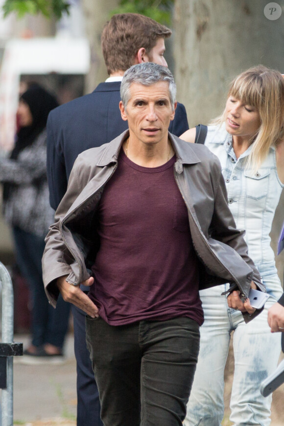 Exclusif - Nagui et sa femme Mélanie Page - Arrivée des people au concert de Mika à l'AccorHotels Arena à Paris, le 27 mai 2016.