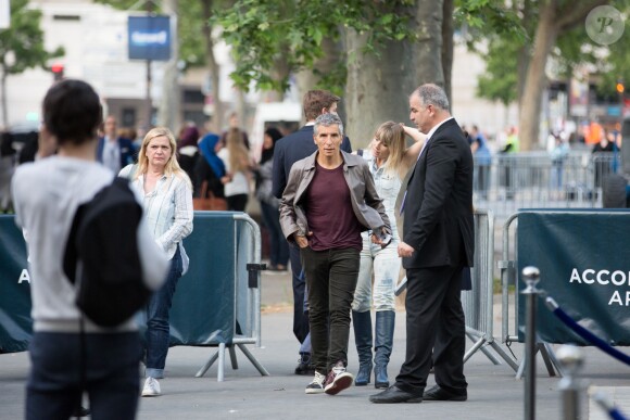 Exclusif - Nagui et sa femme Mélanie Page - Arrivée des people au concert de Mika à l'AccorHotels Arena à Paris, le 27 mai 2016.