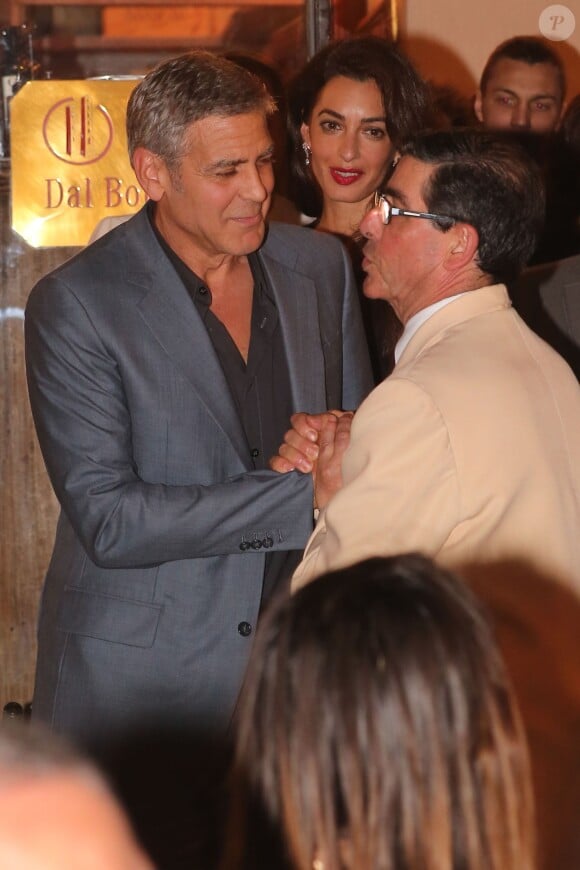 George Clooney et sa femme Amal Alamuddin sont allés diner au restaurant à Rome, le 28 mai 201