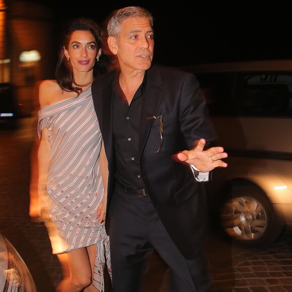 George Clooney et sa femme Amal Alamuddin sont allés diner dans un restaurant à Rome, le 29 mai 2016