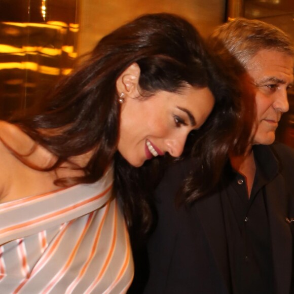 George Clooney et sa femme Amal Alamuddin sont allés diner dans un restaurant à Rome, le 29 mai 2016