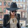 Johnny Depp et sa fiancée Amber Heard rentrent à leur hôtel à New York, le 21 avril 2014.
