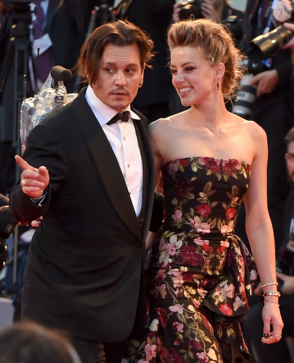 Johnny Depp (habillé en Ralph Lauren) et sa femme Amber Heard - Tapis rouge du film "The Danish Girl" lors du 72e festival du film de Venise (la Mostra), le 5 septembre 2015.
