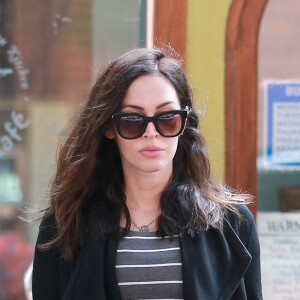 Exclusif - Megan Fox enceinte à la sortie de Coral Tree Cafe à Brentwood, le 4 mai 2016