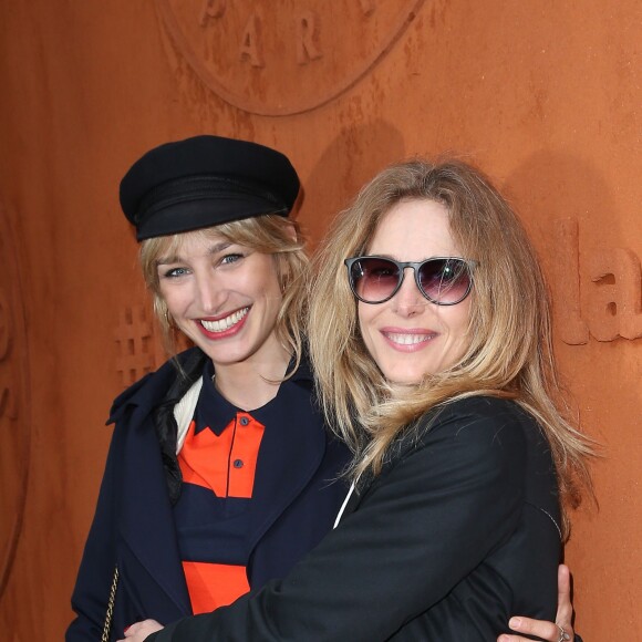 Pauline Lefèvre et Pascale Arbillot au village de Roland Garros pendant les internationaux de France de Tennis le 2 juin 2016. © Dominique Jacovides / Bestimage
