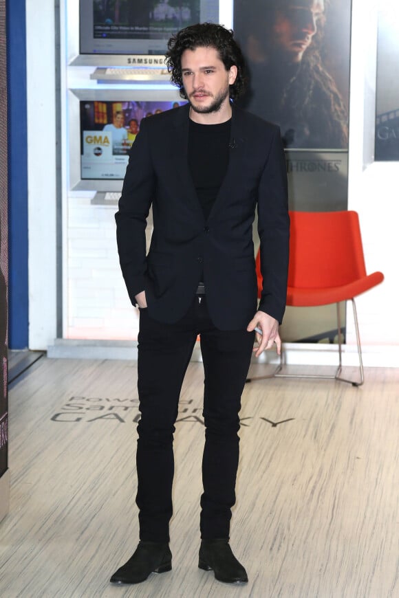 Kit Harington participe à l'émission "Good Morning America" aux ABC Studios à New York, le 7 avril 2015.