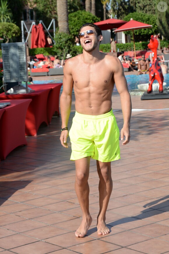 Exclusif - Rayane Bensetti se relaxe dans une piscine dans le cadre du Marrakech du rire à Marrakech le 4 juin 2016. © Rachid Bellak/Bestimage